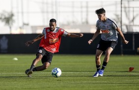 Everaldo e Araos no treino desta sexta-feira no CT Joaquim Grava