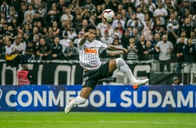 Gil durante jogo contra o Montevideo Wanderers, pela Copa Sul-Americana, na Arena Corinthians