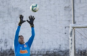 Goleirão Cássio já treina em Fortaleza para duelo pelo Brasileirão, no domingo