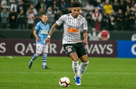 Jnior Urso durante jogo contra o Montevideo Wanderers, pela Copa Sul-Americana, na Arena