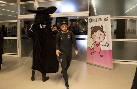 Jogadores do Corinthians chegam a Arena para a partida contra o Palmeiras pelo Brasileiro