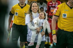 Crianas durante partida contra o Palmeiras, na Arena Corinthians, pelo Brasileiro