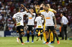 Elenco corinthiano comemorando gols contra o Fortaleza, pelo Brasileiro