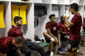 Jogadores j nos vestirios antes da partida contra o Fortaleza pelo Campeonato Brasileiro