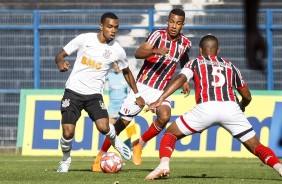 Lucas no jogo contra o Botafogo, pelo Paulista Sub-20