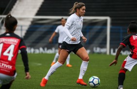 Mônica no jogo contra o Vitória, pelo Campeonato Brasileiro Feminino