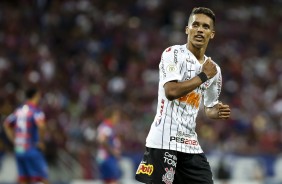 Pedrinho comemorando seu gol contra o Pedrinho, pelo Campeonato Brasileiro