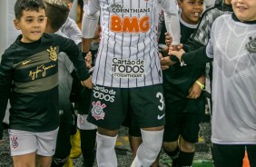 Pedrinho na entrada em campo para jogo contra o Palmeiras, pelo Brasileiro