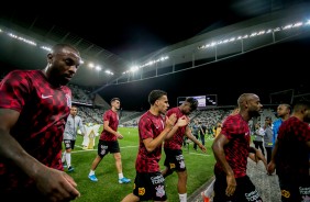 Aquecimento do Corinthians antes do jogo contra o Goiás, na Arena, em Itaquera