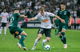 Carlos Augusto durante jogo contra o Goiás, na Arena Corinthians, pelo Brasileirão