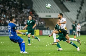 Everaldo durante jogo contra o Goiás, na Arena Corinthians, pelo Brasileirão