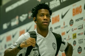 Gil antes do jogo contra o Gois, na Arena Corinthians