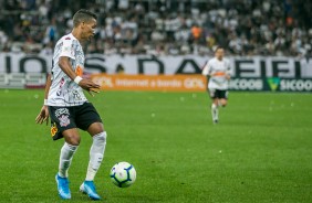 Meia Pedrinho durante jogo contra o Goiás, na Arena Corinthians, pelo Brasileirão