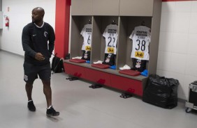 Love chega ao vestiário do Beira Rio, antes do duelo contra o Internacional