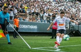 Mateus Vital no jogo contra o Botafogo, na Arena Corinthians, pelo Brasileiro