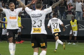 Corinthians comemora seus gols contra o Botafogo
