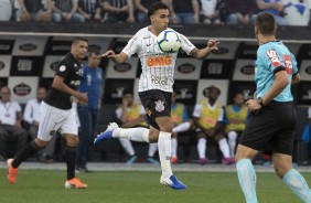 Gabriel durante partida contra o Botafogo, na Arena Corinthians, pelo Brasileirão