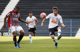 Lucas Piton no clssico contra o So Paulo, pelo Paulista Sub-20