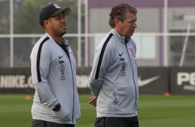 Comissão técnica do Corinthians no último treino antes de enfrentar o Fluminense, pela Sul-Americana