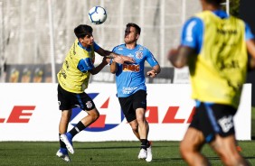 Araos e Ramiro volta aos treinos para enfrentar o Avaí, pelo Brasileiro