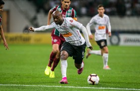 Atacante Vagner Love durante jogo contra o Fluminense, pela Sul-Americana