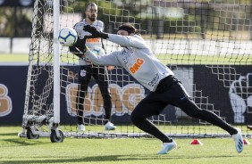 Goleiro Cássio volta aos treinos para enfrentar o Avaí, pelo Brasileiro