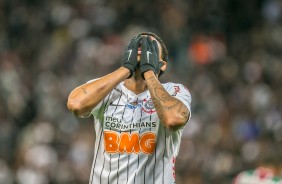 Gustavo desperdiou boa chance contra o Fluminense, pela Sul-Americana