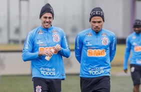Avelar e Urso durante último treino antes do jogo contra o Avaí, pelo Brasileirão