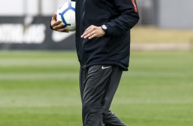 Carille durante último treino antes do jogo contra o Avaí, pelo Brasileirão