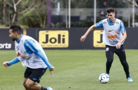Danilo Avelar durante último treino antes do jogo contra o Avaí, pelo Brasileirão
