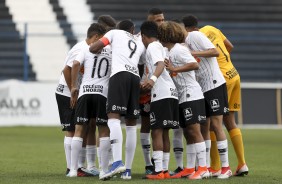 Jogadores do Sub15 comemoram gol contra o Primavera, pelo Paulista da categoria