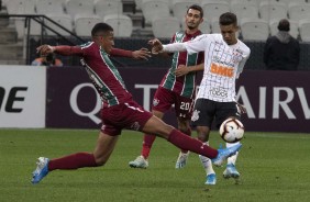 Pedrinho durante partida contra o Fluminense, na Arena Corinthians, pela Sul-Americana