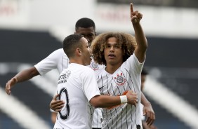 Timãozinho Sub15 comemorando gols sobre o Primavera, pelo Paulista da categoria