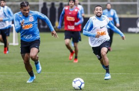Urso e Clayson durante último treino antes do jogo contra o Avaí, pelo Brasileirão