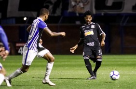 Corinthians fica no empate contra o Ava