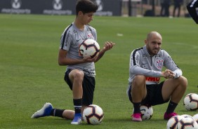 Araos e Régis no último treino preparatório para embate contra o Fluminense