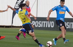 Araos, Régis e Avelar durante primeiro treino preparatório para jogo contra o Fluminense