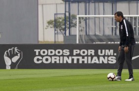 Carille no último treino preparatório para embate contra o Fluminense, pela Sul-Americana
