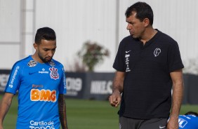 Clayson e Carille durante primeiro treino preparatrio para jogo contra o Fluminense