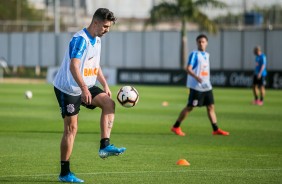 Danilo Avelar no treino preparatrio para duelo contra o Fluminense, pela Sul-Americana