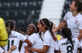 Feminino do Corinthians Estrela de Guarulhos pelo Paulista Feminino Sub17