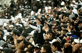 Festa na favela! Torcida do Timo deu show no duelo contra o Fluminense, pela Sul-Americana