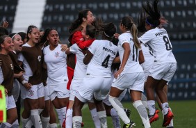 Jogadoras do Corinthians Estrela de Guarulhos pelo Paulista Feminino Sub17