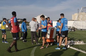 Jogadores do Corinthians durante primeiro treino preparatrio para jogo contra o Fluminense