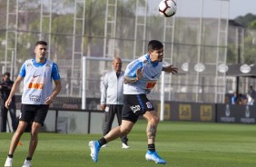 Lo Santos e Fagner durante primeiro treino preparatrio para jogo contra o Fluminense