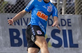 Mateus Vital durante primeiro treino preparatório para jogo contra o Fluminense, pela Sul-Americana