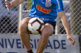 Meia Vital durante primeiro treino preparatório para jogo contra o Fluminense, pela Sul-Americana