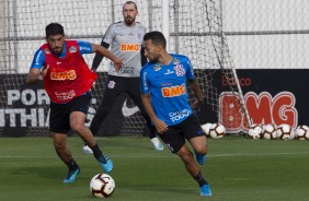 Méndez, Walter e Clayson durante primeiro treino preparatório para jogo contra o Fluminense