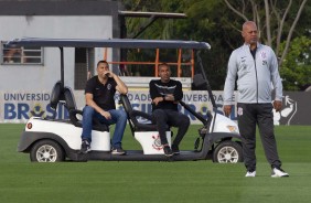 Sheik, Mauro Silva e membro da comisso tcnica durante treino desta segunda-feira