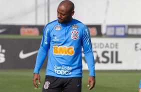 Atacante Vagner Love finaliza preparao para jogo contra o Fluminense, pela Sul-Americana